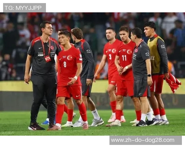 土耳其足球明星引领国足崛起 成为欧洲赛场的耀眼之星 土耳其足球明星引领国足崛起 成为欧洲赛场的耀眼之星